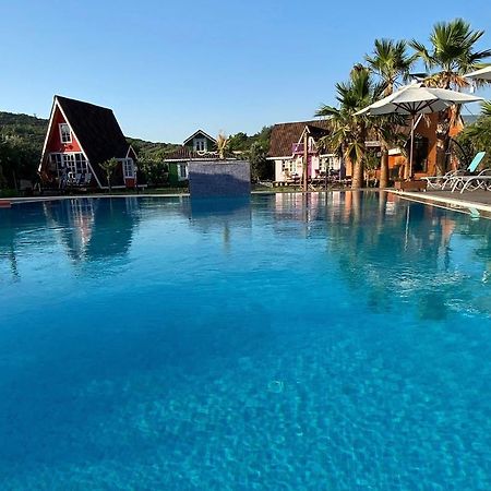 Seyyah Cafe Bungalows Aliaga Buitenkant foto