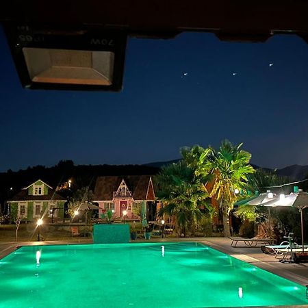 Seyyah Cafe Bungalows Aliaga Buitenkant foto